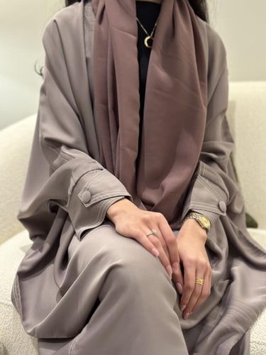 عباية بشت حرير خفيف وردي/بيج باستل