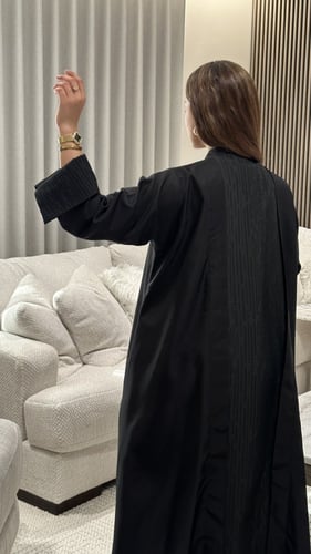 عباية تفته أسود بتدخيلات جاكار