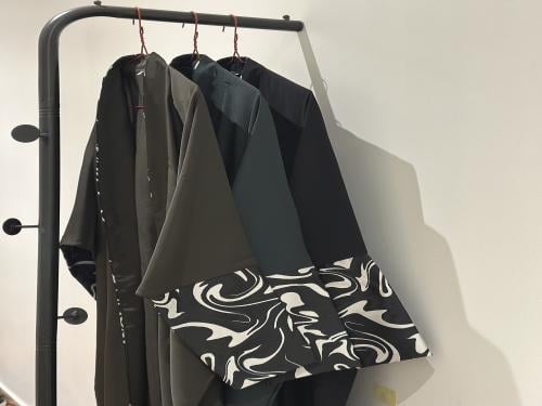 عباية قماش حرير ندى بقصة نص بشت