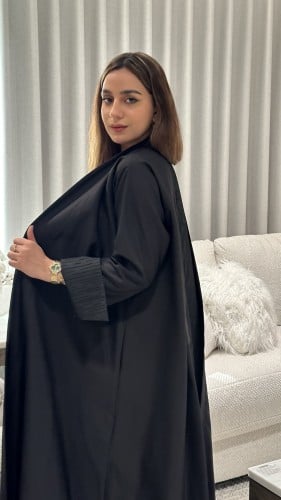 عباية تفته أسود بتدخيلات جاكار