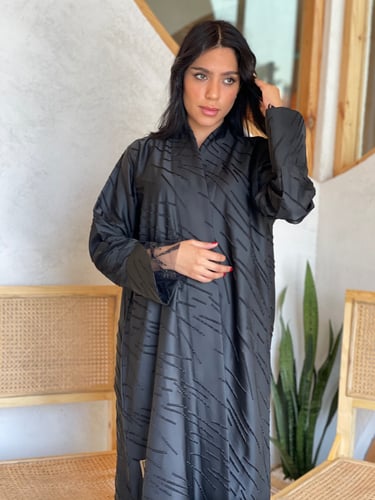 عباية بروكار بكم دبل تول مشكوك مع طرحة أسود