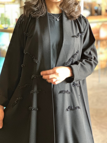 عباية كريب بشك أسود
