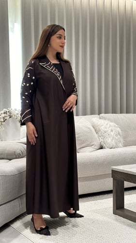 عباية تفته بني بتطريز يدوي