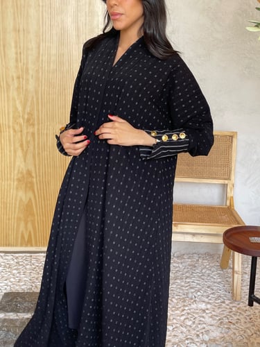 عباية قماش أندنوسي منقط مع طرحة أسود