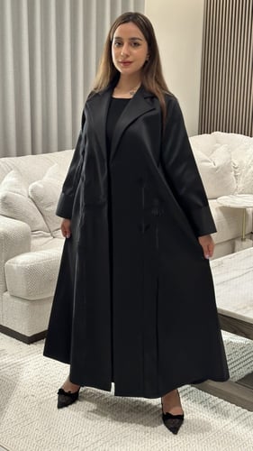 عباية تفته أسود مع تطريز أسود