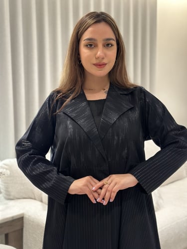 عباية كريب كحلي مقلم بقصة