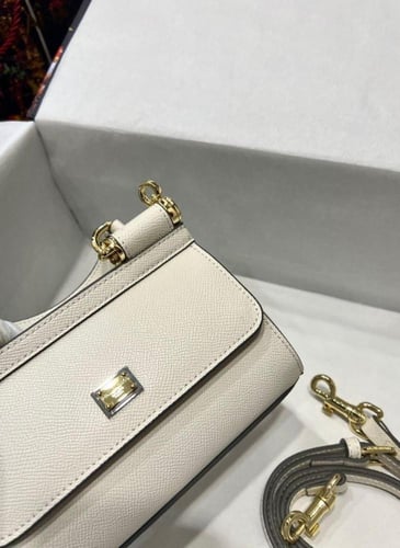 شنط دولتشي أند غابانا برايانا 324398