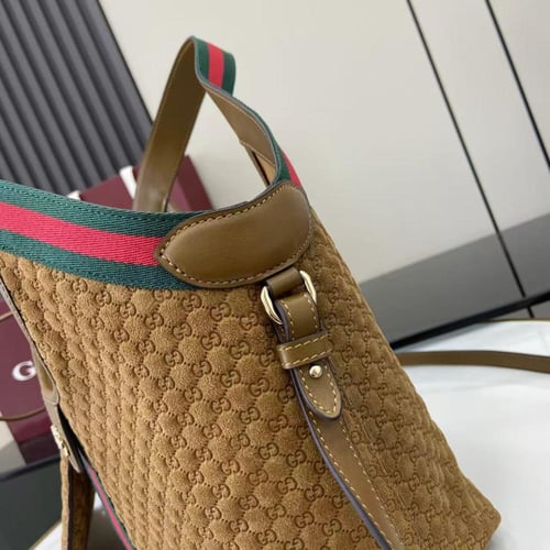 شنط قوتشي ٢٠٢٦ برايانا 236513