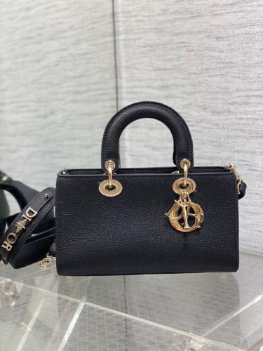 شنط ديور برايانا 235811