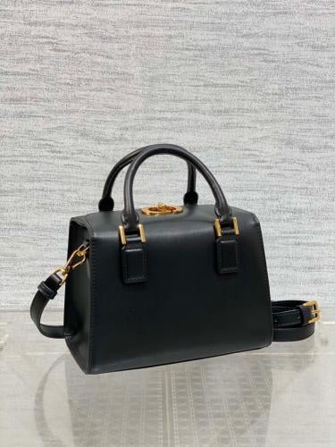 شنط ديور برايانا 221927