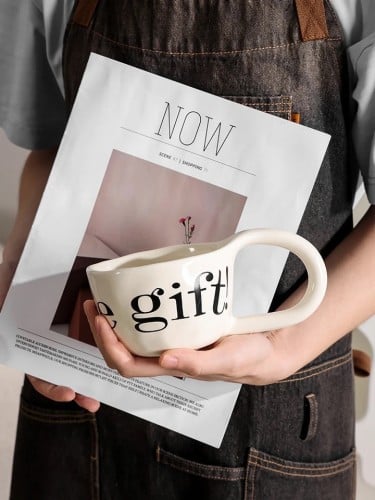 كوب بشكل مميز (بيج)