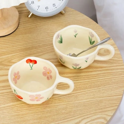 كوب الأزهار الأوروبية .