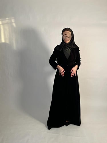 بليزر مخمل أسود