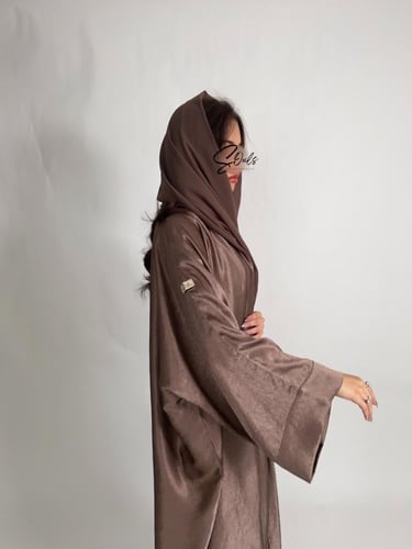 عبايه كاجوال بني