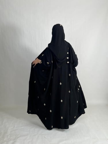 عبايه ملكيه