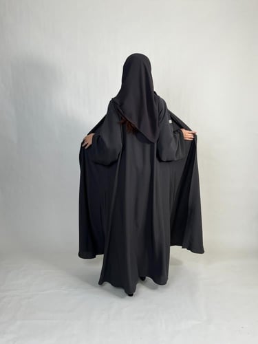 عبايه رمادي غامق