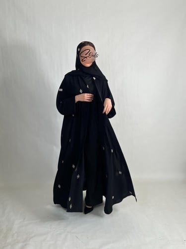 عبايه ملكيه