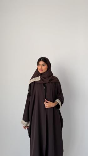 عبايه بأطراف شبكه بني