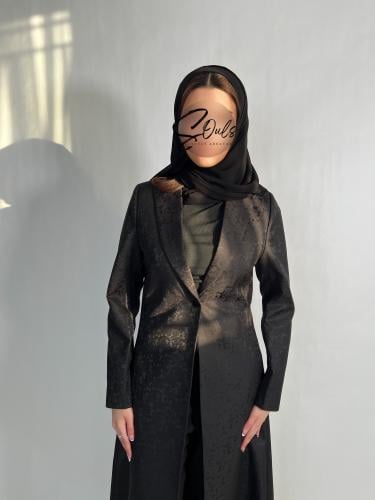 بليزر بنقوش أسود