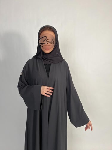 عبايه رمادي غامق