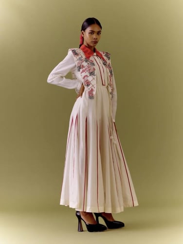 فستان هندي ناعم