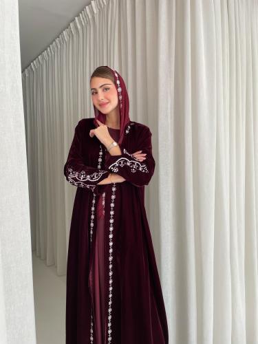 مخمل عنابي تطريز يدوي