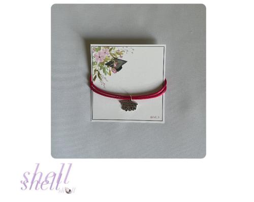 Graduation bracelet with theme