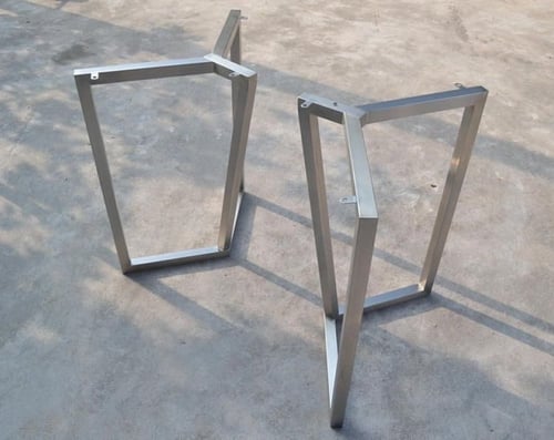 ارجل طاوله ثلاثية قطرها 45 ارتفاع 50