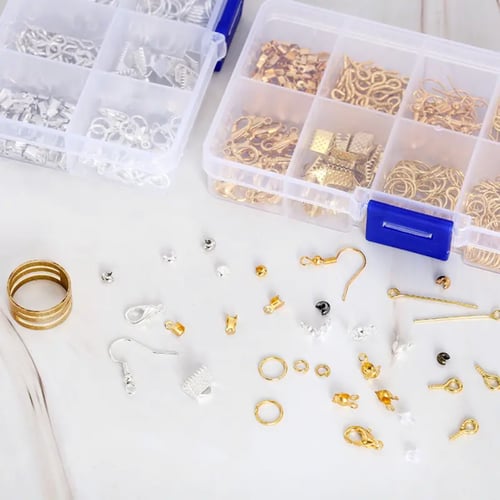 علب للاكسسورات مع ملقاط متوفر لونين اكثر من 50 قطع...