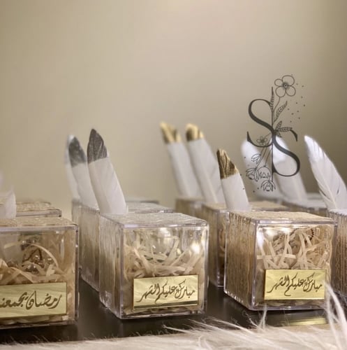 علب اكريلك شفافه مقاس 5-5