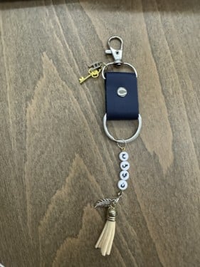 ميداليه مفتاح سياره