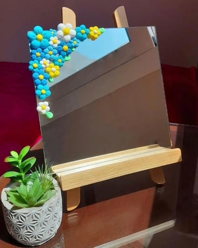 مرايا شكل مربع مقاس 30-30 الحبه