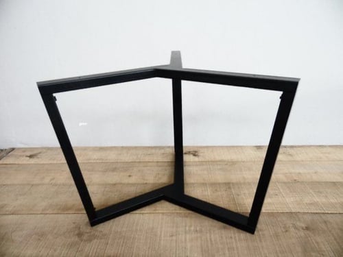 ارجل طاوله ثلاثية قطرها 45 ارتفاع 50