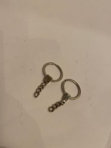 5حبات تعليقات متوفر لونين