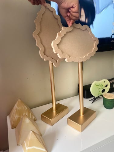 استاند لون ذهبي