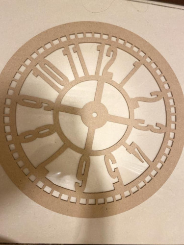 خشب mdf جاهز للاعمال الخشبيه سمك 6 مقاس قطرها47