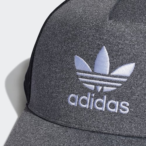 كاب اديداس الاصلي