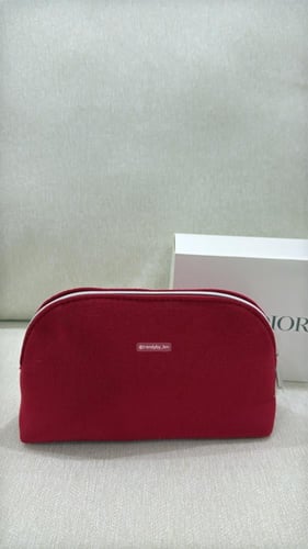 حقيبة ميك اب ديور أحمر