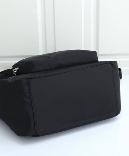 شنطة برادا أسود