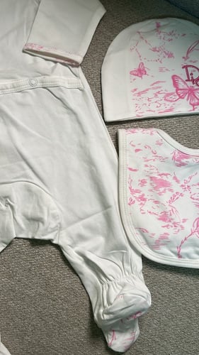 ديور جديد ٣ قطع وردي