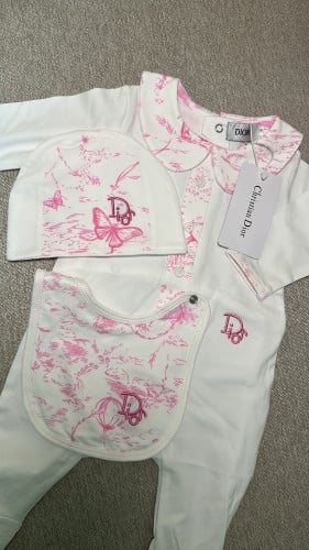 ديور جديد ٣ قطع وردي