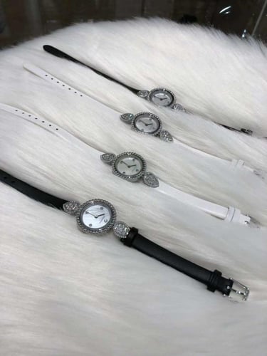 بوشرون ستيل وألماس ستراب جلد