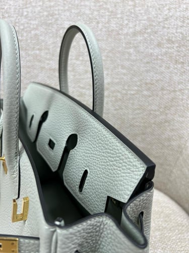 Birkin 25, Gris nave togo