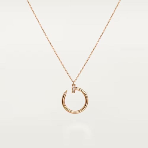 Juste un clue necklace