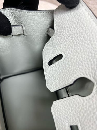 Birkin 25, Gris nave togo