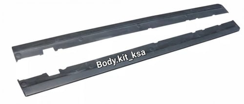 جوانب/زوايد موستنق 2014/2005 بلاستك اصلي