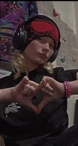 قبعه سبايدرمان اسود