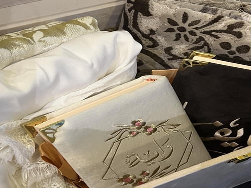 صندوق العروس شاموا مربع باللون البيج