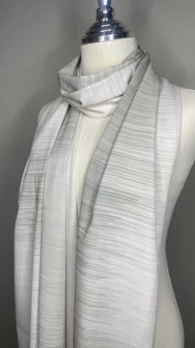 طرحة بيج بتدرجات باللون الاخضر الفاتح