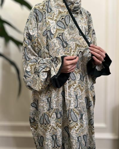 شرشف صلاة منقوش بتصميم أنيق ونقوش راقية